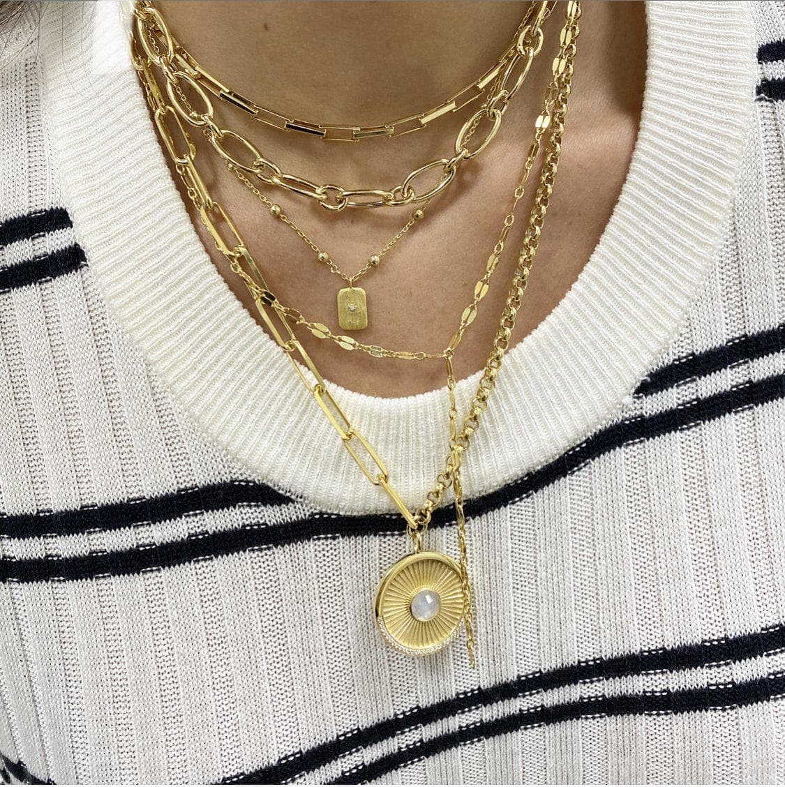 yaeli | cutout chain